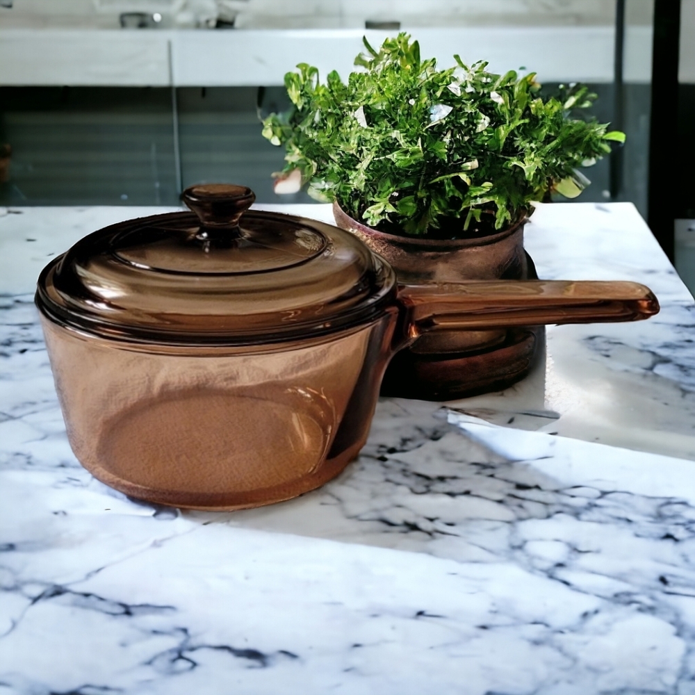 Amber Glass Saucepan with Lid
